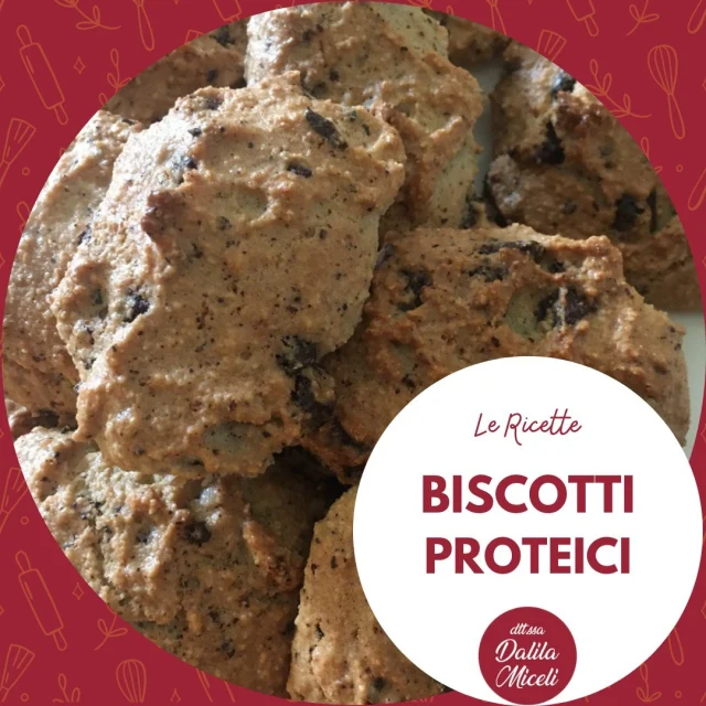 Biscotti proteici senza glutine: la ricetta facile e veloce con albumi avanzati! 🍪💪Hai degli albumi in frigo e non sai cosa farne? Non sprecarli! Ho la ricetta perfetta per te: biscotti proteici con albumi, senza farina e naturalmente senza glutine! 😋 Soffici e gustosi, sono ideali per una colazione sana, uno spuntino energetico o un dolce leggero. 😉Scopri la ricetta completa sul mio blog: www.dalilamiceli.it/#biscottiproteici #senzaglutine #ricettafacile #albumi #cioccolato #mangiaresano